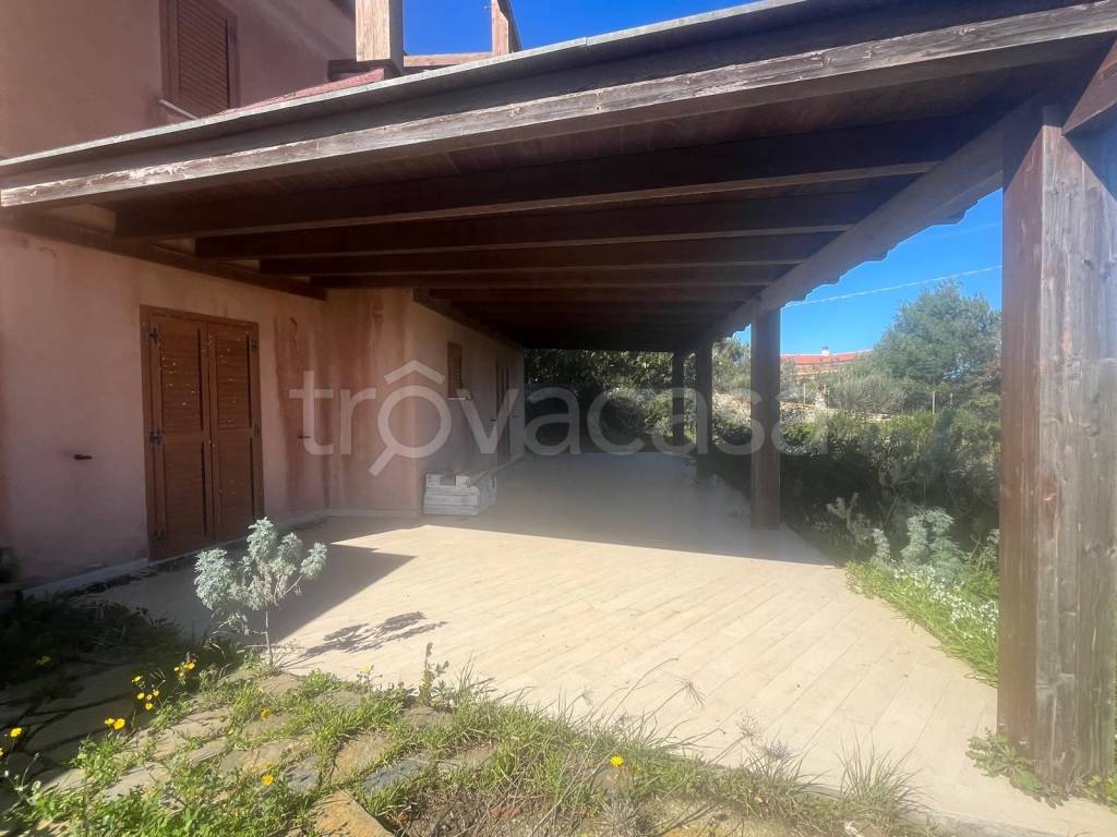 casa indipendente in vendita ad Alghero