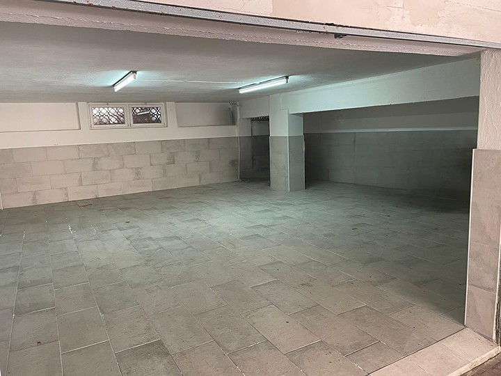 locale di sgombero in vendita ad Alghero in zona Calabona