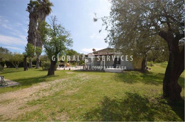 casa indipendente in vendita ad Alghero
