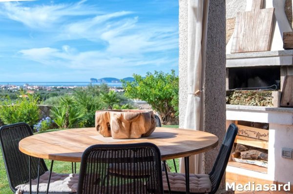 casa indipendente in vendita ad Alghero in zona Carrabuffas