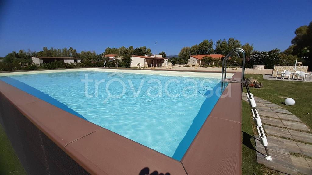 casa indipendente in vendita ad Alghero in zona Fertilia