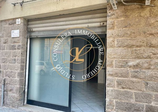 locale commerciale in vendita ad Alghero in zona Pivarada