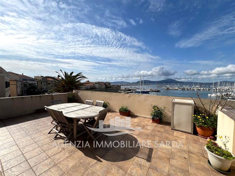 appartamento in vendita ad Alghero in zona Centro Storico