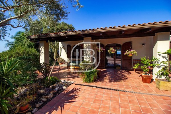 casa indipendente in vendita ad Alghero in zona Centro Storico