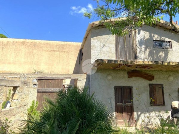 casa indipendente in vendita ad Alghero in zona Calabona