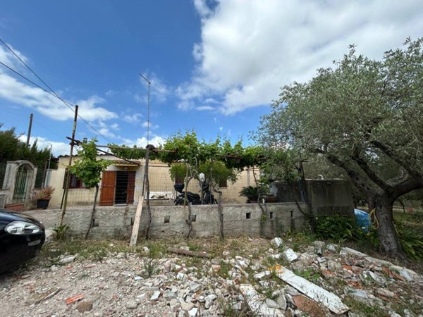 casa indipendente in vendita ad Alghero in zona Fertilia