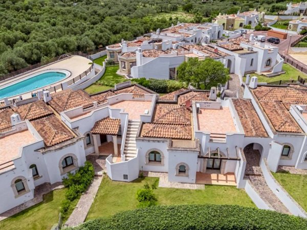 casa indipendente in vendita ad Alghero in zona Pivarada