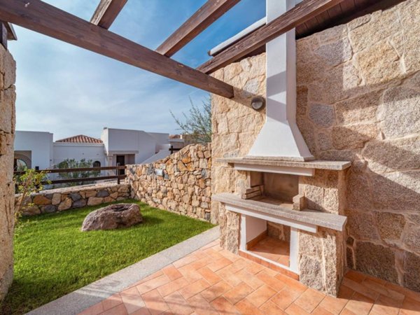 casa indipendente in vendita ad Alghero in zona Pivarada