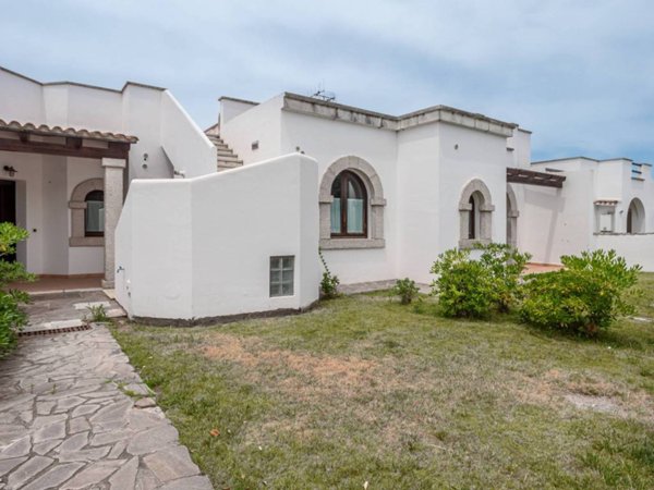 casa indipendente in vendita ad Alghero in zona Pivarada