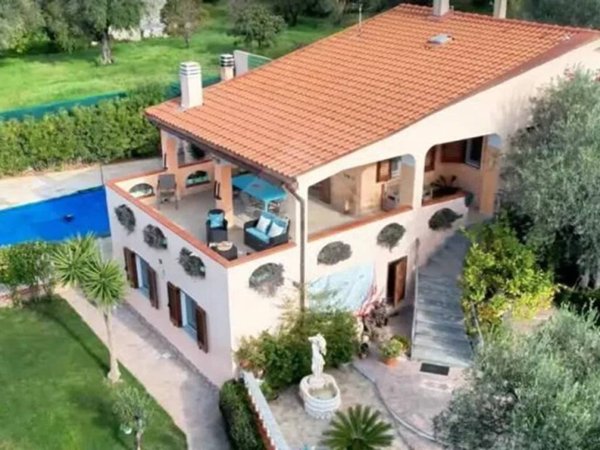 casa indipendente in vendita ad Alghero in zona Sant'Agostino