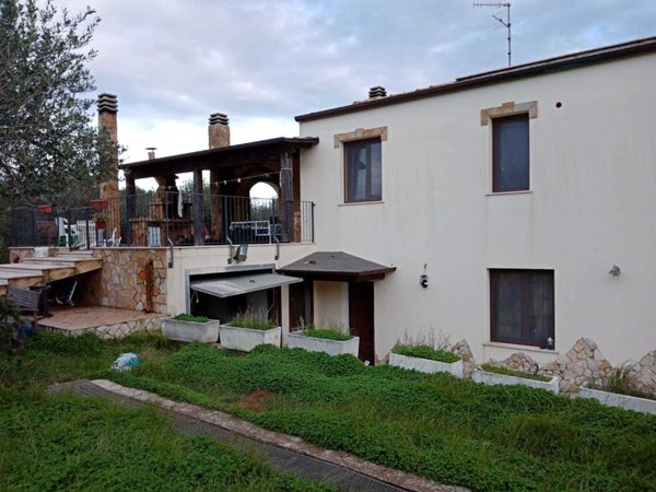 casa indipendente in vendita ad Alghero