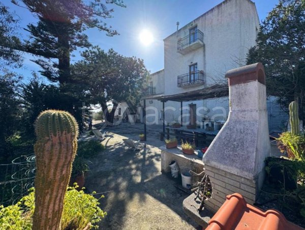 villa in vendita ad Alghero in zona Centro Storico