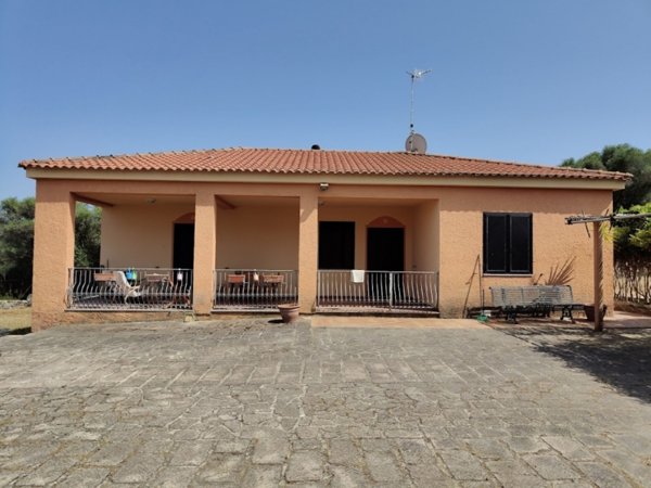 appartamento in vendita ad Alghero in zona Carrabuffas