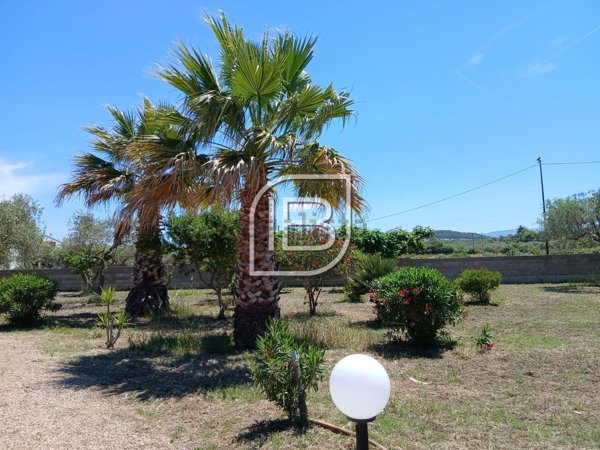 casa indipendente in vendita ad Alghero