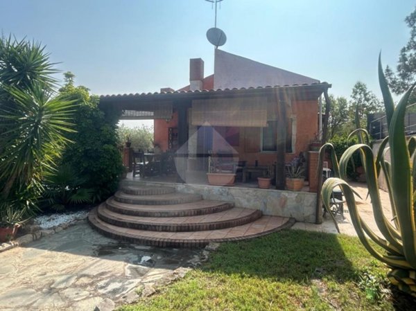casa indipendente in vendita ad Alghero