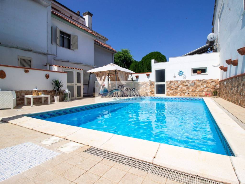 casa indipendente in vendita ad Alghero in zona Sant'Agostino