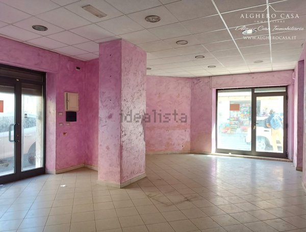 locale commerciale in vendita ad Alghero in zona Centro Storico