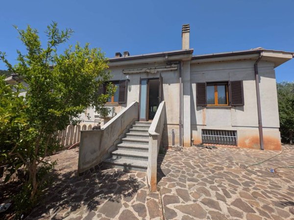 casa indipendente in vendita ad Alghero in zona Fertilia