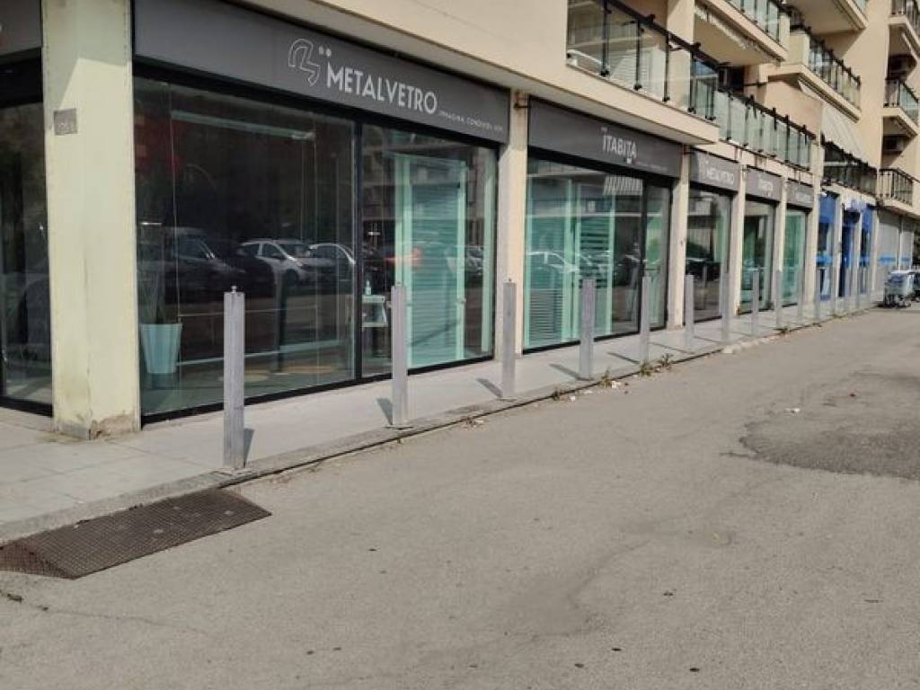 negozio in vendita ad Alghero in zona Maria Pia