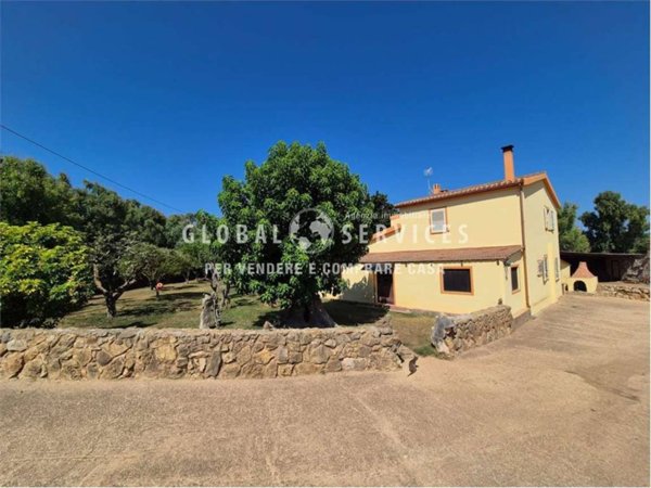 casa indipendente in vendita ad Alghero in zona Fertilia