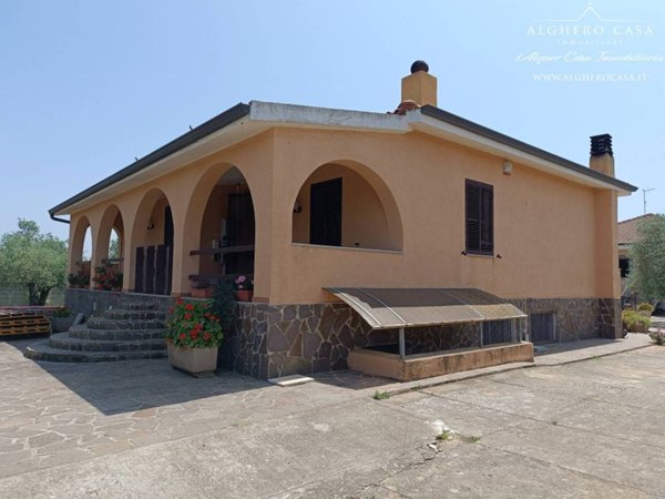 casa indipendente in vendita ad Alghero in zona Fertilia
