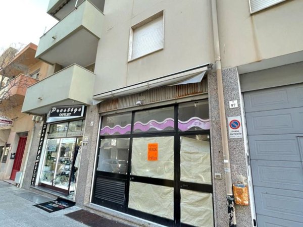 negozio in vendita ad Alghero in zona Pivarada