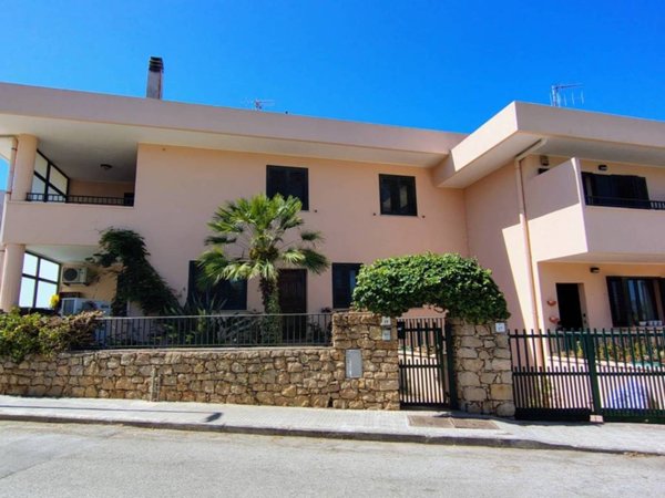 casa indipendente in vendita ad Alghero in zona Sant'Anna