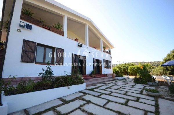 casa indipendente in vendita ad Alghero