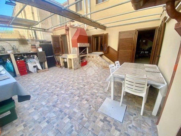 casa indipendente in vendita ad Alghero in zona Pivarada
