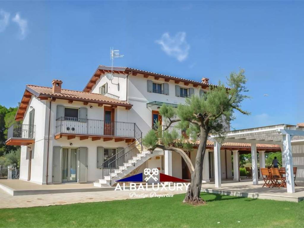 casa indipendente in vendita ad Alghero in zona Fertilia