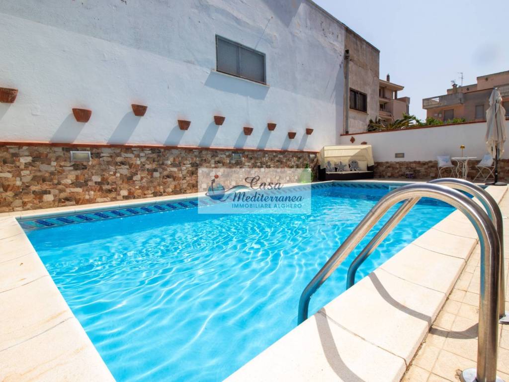 casa indipendente in vendita ad Alghero in zona Sant'Agostino