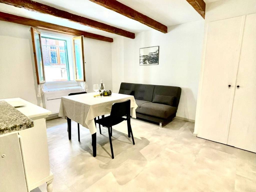 appartamento in vendita ad Alghero in zona Centro Storico