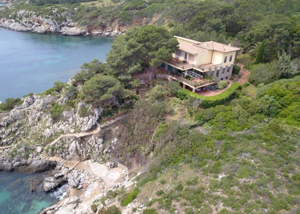 casa indipendente in vendita ad Alghero in zona Fertilia