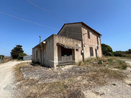 casa indipendente in vendita ad Alghero in zona Fertilia