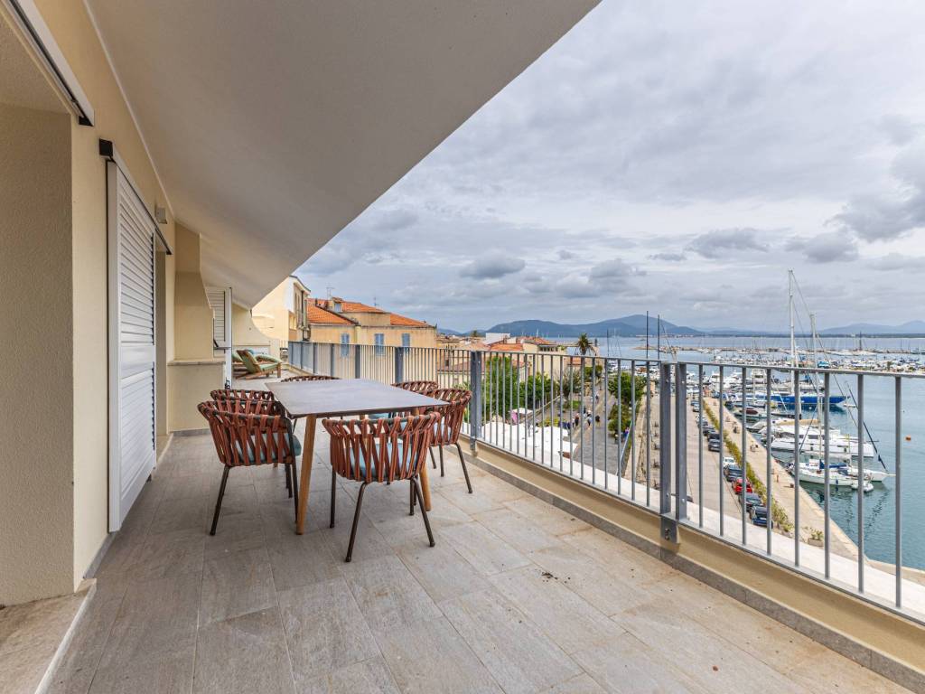 appartamento in vendita ad Alghero in zona Centro Storico