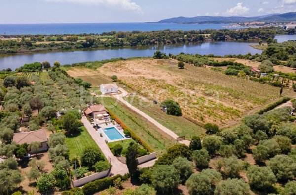 casa indipendente in vendita ad Alghero in zona Maria Pia