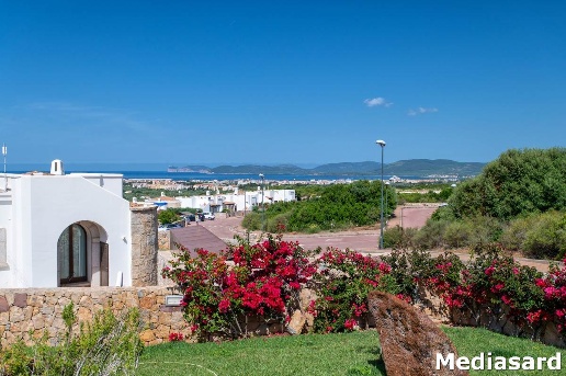 casa indipendente in vendita ad Alghero in zona Pivarada