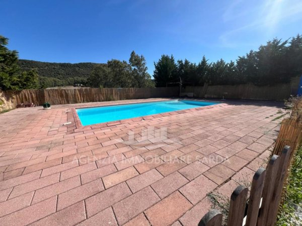 casa indipendente in vendita ad Alghero in zona Pivarada