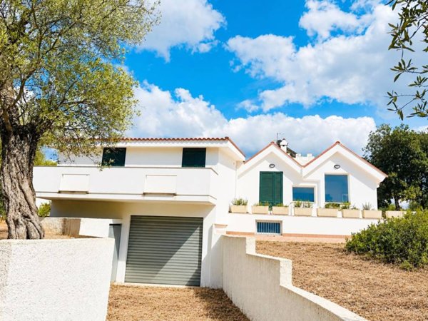casa indipendente in vendita ad Alghero