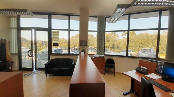 locale commerciale in vendita ad Alghero in zona Scaletta