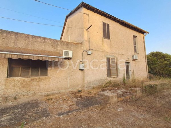 casa indipendente in vendita ad Alghero in zona Fertilia
