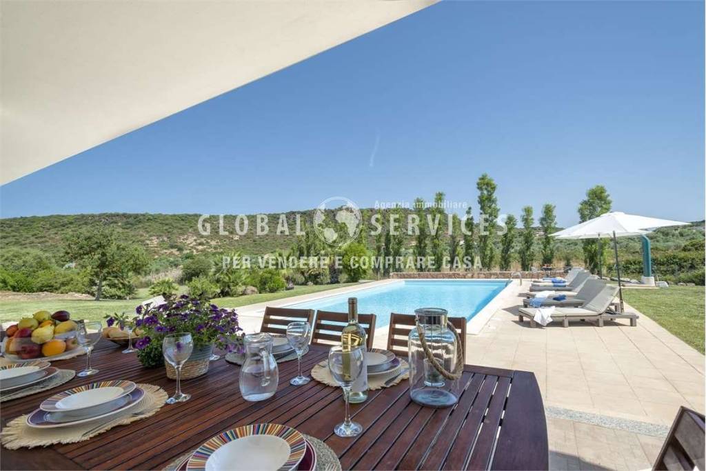 casa indipendente in vendita ad Alghero in zona Pivarada