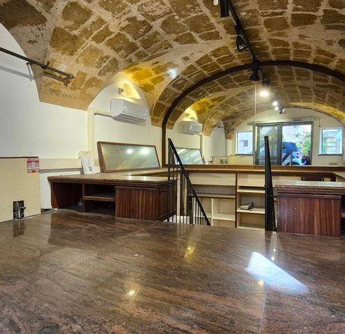 negozio in vendita ad Alghero in zona Centro Storico
