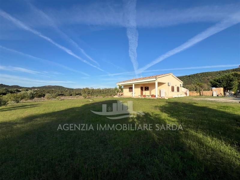 casa indipendente in vendita ad Alghero in zona Pivarada