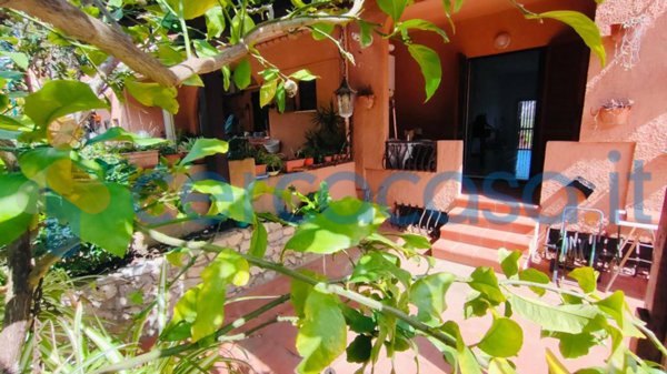 casa indipendente in vendita ad Alghero in zona Maristella
