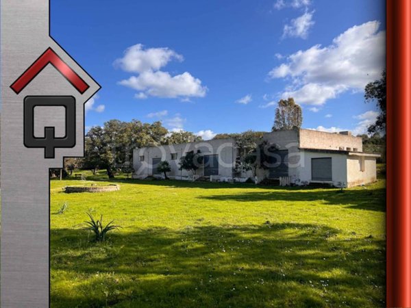 locale commerciale in vendita ad Alghero in zona Pivarada