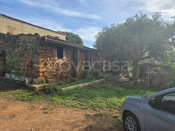 casa indipendente in vendita ad Alghero