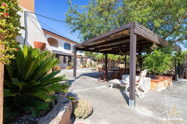 casa indipendente in vendita ad Alghero