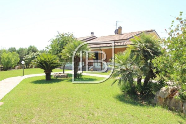 casa indipendente in vendita ad Alghero in zona Fertilia