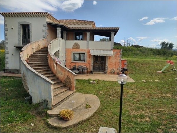 casa indipendente in vendita ad Alghero